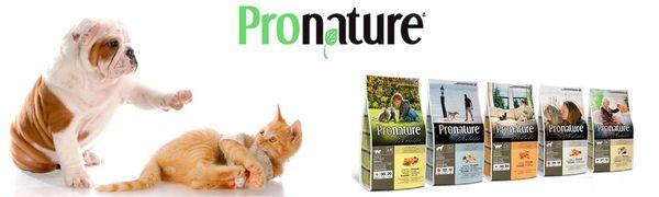 Корм Pronature выпускает как для кошек, так и для собак