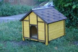 деревянная летняя будка для собаки